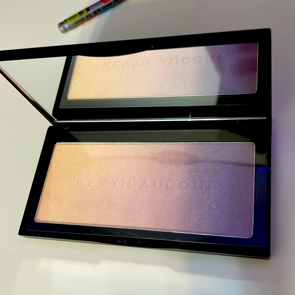 Kevyn Aucoin The Neo-Limelight Highlighter